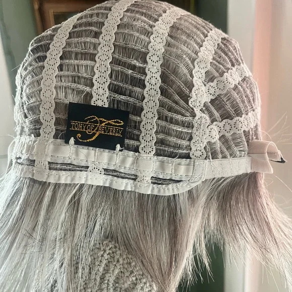 Tony of Beverly FIONA adjustable wig Minx - Picture 12 of 15